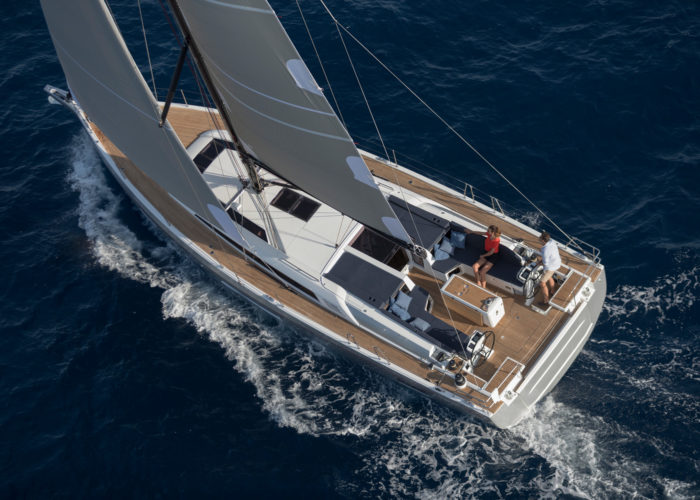 Oceanis51-1_2019.jpg-1832-700x500.jpg